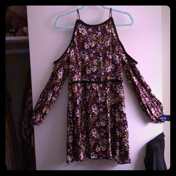 Cold shoulder flower print dress - Picture 1 of 1